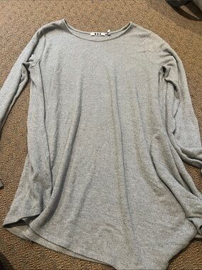 Three Dots Light Gray Long Sleeve Sweater
